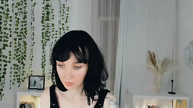 HollyVex online show from 23, 11, 2025