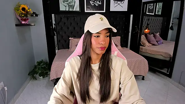 Snapshot of kitty_collins_ chatting on 25, 9, 2025 kitty collins online show from 25, 9, 2025