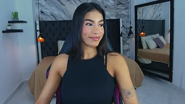 Snapshot of kitty_collins_ chatting on 15, 5, 2026 kitty collins online show from 15, 5, 2026