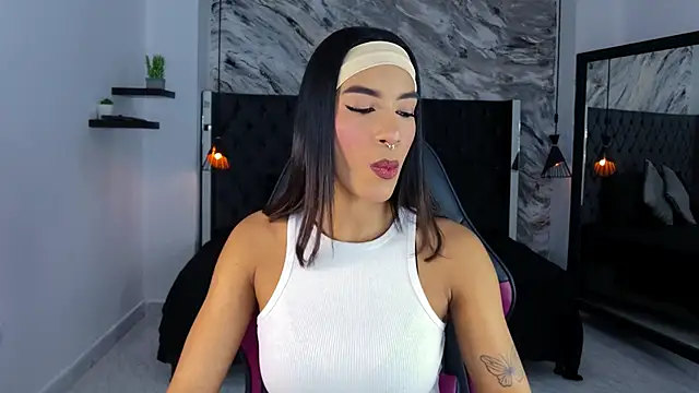 Snapshot of kitty_collins_ chatting on 2, 6, 2026 kitty collins online show from 2, 6, 2026