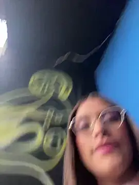 Snapshot of Hannacooper3 chatting on 3, 12, 2025 Hannacooper3 online show from 3, 12, 2025