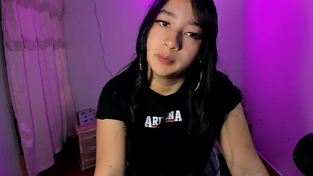 pretti scarlett online show from 18, 11, 2025