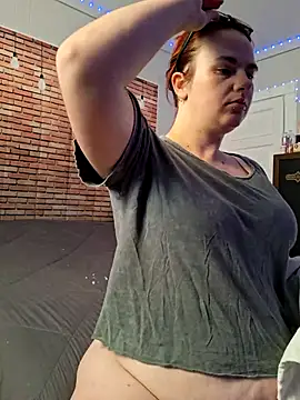 queenpeaches121 online show from 12, 9, 2025