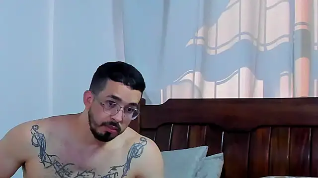 Snapshot of Hunter_Hoott chatting on 26, 9, 2025 Hunter Hoott online show from 26, 9, 2025