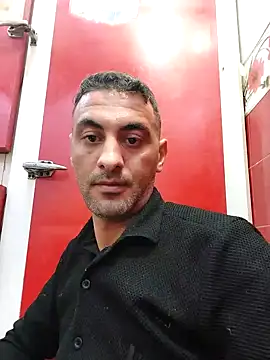 Snapshot of Mahdidido45 chatting on 4, 11, 2025 Mahdidido45 online show from 4, 11, 2025