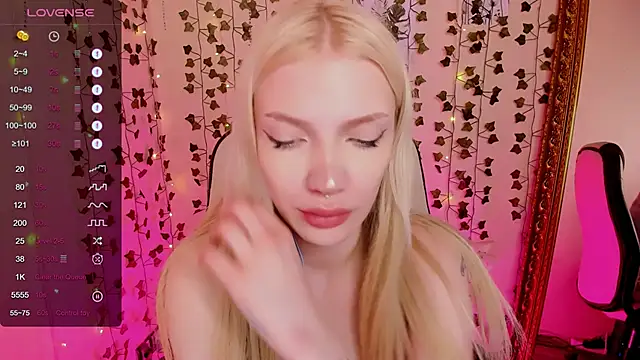 AnyaTaylor  online show from 21, 2, 2026