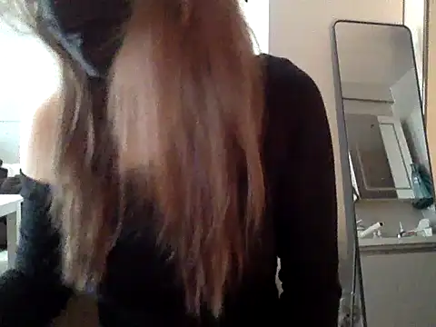 Mia 8 online show from 19, 3, 2026