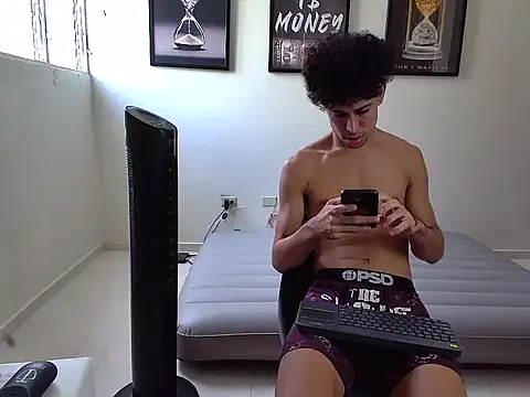 Dollarhot30 online show from 7, 10, 2025