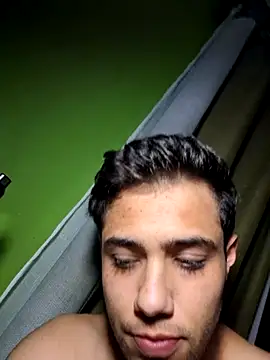 PrettyBoyyy11 online show from 1, 10, 2025