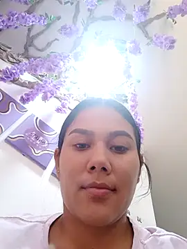 Snapshot of burbuja02 chatting on 26, 9, 2025 burbuja02 online show from 26, 9, 2025