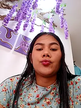 Snapshot of burbuja02 chatting on 3, 10, 2025 burbuja02 online show from 3, 10, 2025