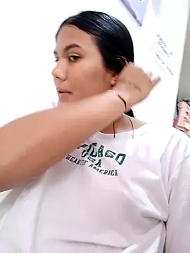 Snapshot of burbuja02 chatting on 5, 11, 2025 burbuja02 online show from 5, 11, 2025