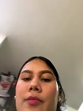 Snapshot of burbuja02 chatting on 13, 12, 2025 burbuja02 online show from 13, 12, 2025