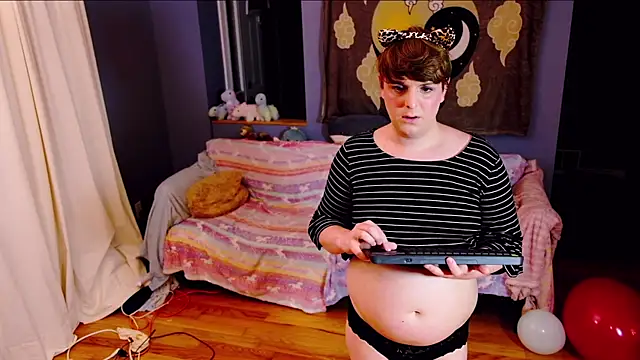 Snapshot of Maddy_cat_91 chatting on 17, 9, 2025 Maddy cat 91 online show from 17, 9, 2025