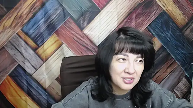 SelenaFly online show from 18, 10, 2025