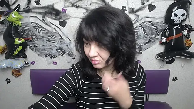 SelenaFly online show from 24, 10, 2025