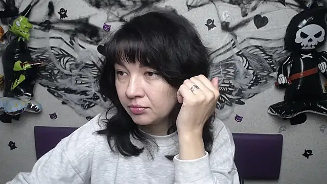 SelenaFly online show from 3, 11, 2025