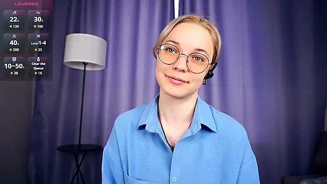 Snapshot of EdaKirkIin chatting on 30, 9, 2025 EdaKirkIin online show from 30, 9, 2025