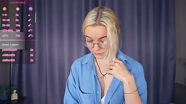 Snapshot of EdaKirkIin chatting on 2, 12, 2025 EdaKirkIin online show from 2, 12, 2025