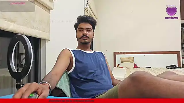 Snapshot of mrbuddy85 chatting on 14, 10, 2025 mrbuddy85 online show from 14, 10, 2025