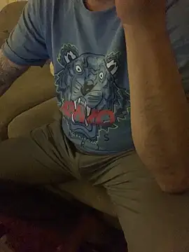 BurcuMertizmir online show from 21, 11, 2025