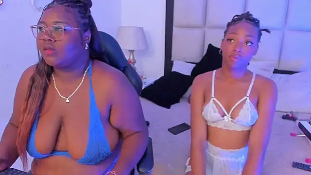 ElisabettaMonroy online show from 17, 12, 2025