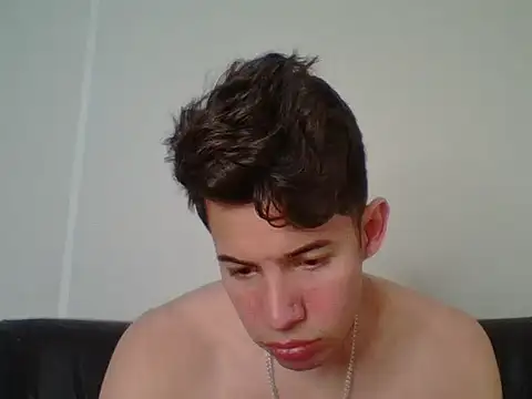 Maxtaylor18 online show from 4, 11, 2025