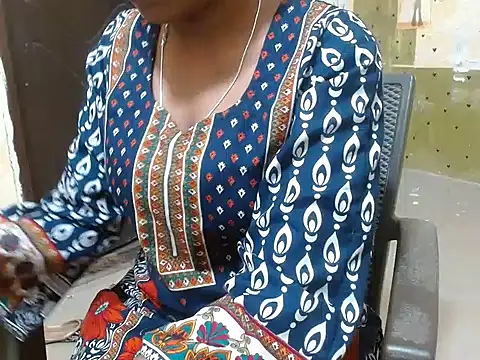 Snapshot of shallyji chatting on 28, 10, 2025 shallyji online show from 28, 10, 2025