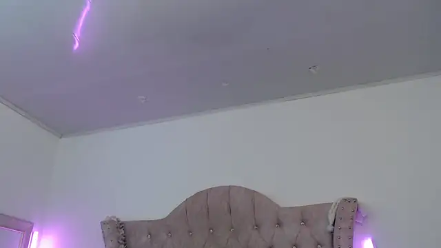 Snapshot of Jessica_Carter_01 chatting on 25, 10, 2025 Jessica Carter 01 online show from 25, 10, 2025