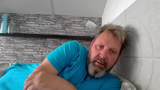 BigMan738xh online show from 16, 6, 2026