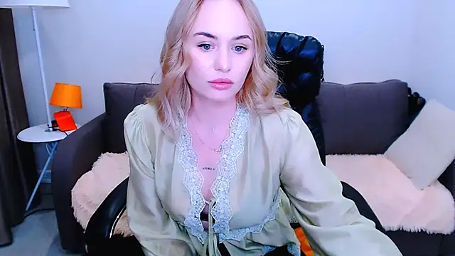 LiluMoon   online show from 26, 6, 2026