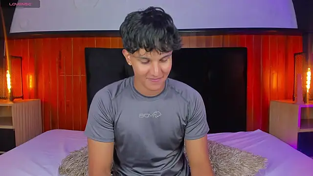 Leo Savage  online show from 22, 9, 2025