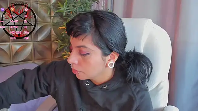 emily-santoss online show from 10, 10, 2025