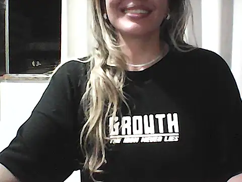 Snapshot of pregnanhot chatting on 14, 9, 2025 pregnanhot online show from 14, 9, 2025