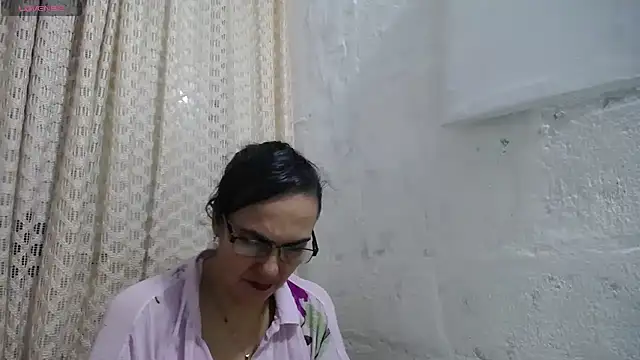 Snapshot of gabbyparker_ chatting on 17, 9, 2025 gabbyparker online show from 17, 9, 2025