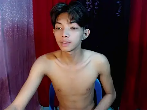 Snapshot of addicted_to_alex chatting on 30, 5, 2026 addicted to alex online show from 30, 5, 2026