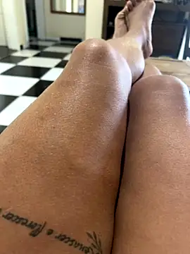 ju muniz01 online show from 16, 11, 2025