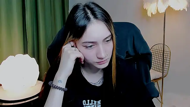 olivianorton online show from 29, 9, 2025