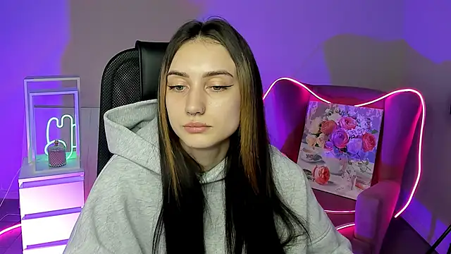 olivianorton online show from 7, 10, 2025