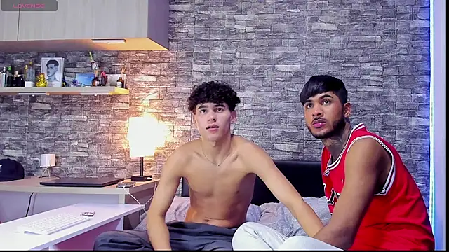 Snapshot of Theimperialboys_ chatting on 10, 10, 2025 Theimperialboys online show from 10, 10, 2025