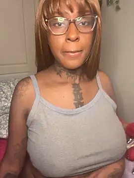 Snapshot of MistiSavannah chatting on 9, 11, 2025 MistiSavannah online show from 9, 11, 2025