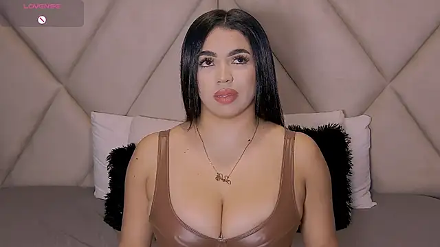 Snapshot of CharlotteeBrownn chatting on 11, 10, 2025 CharlotteeBrownn online show from 11, 10, 2025