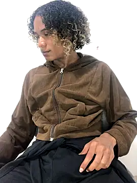 Noah Miller7 online show from 23, 9, 2025
