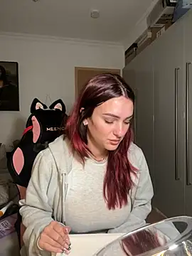 OliviaaFischer online show from 11, 4, 2026