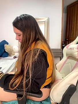 emma hot2006 online show from 29, 9, 2025