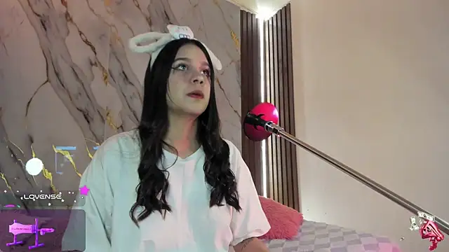 Emmiicute online show from 25, 9, 2025