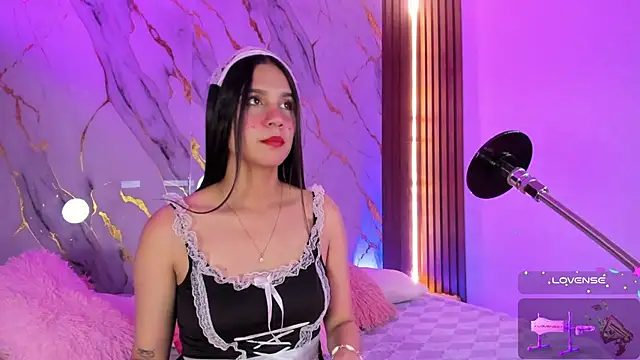 Emmiicute online show from 6, 11, 2025