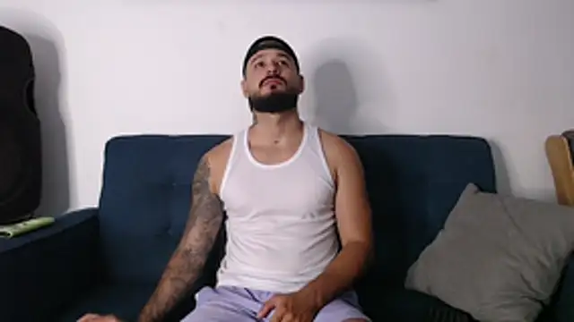 Snapshot of Eric_Evans1 chatting on 4, 11, 2025 Eric Evans1 online show from 4, 11, 2025