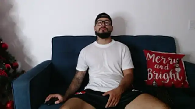 Snapshot of Eric_Evans1 chatting on 25, 11, 2025 Eric Evans1 online show from 25, 11, 2025