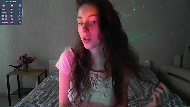 Snapshot of eskatmi chatting on 18, 9, 2025 eskatmi online show from 18, 9, 2025